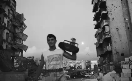 Archives of Catastrophe: Unraveling Lana Daher’s Do You Love Me and the Cinematic Anatomy of Lebanon
