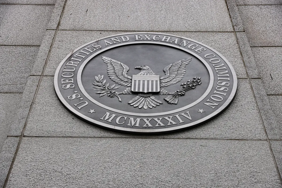 From Wall Street Darling to Regulatory Scrutiny: The Meteoric Rise and Turbulent Fall of Situational Awareness