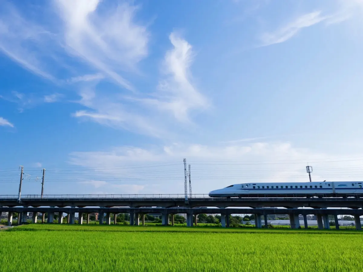 Japan’s Shinkansen Revolution: Inside the Experimental “Tokaido Lumière Express” Overnight Bullet Train Experience