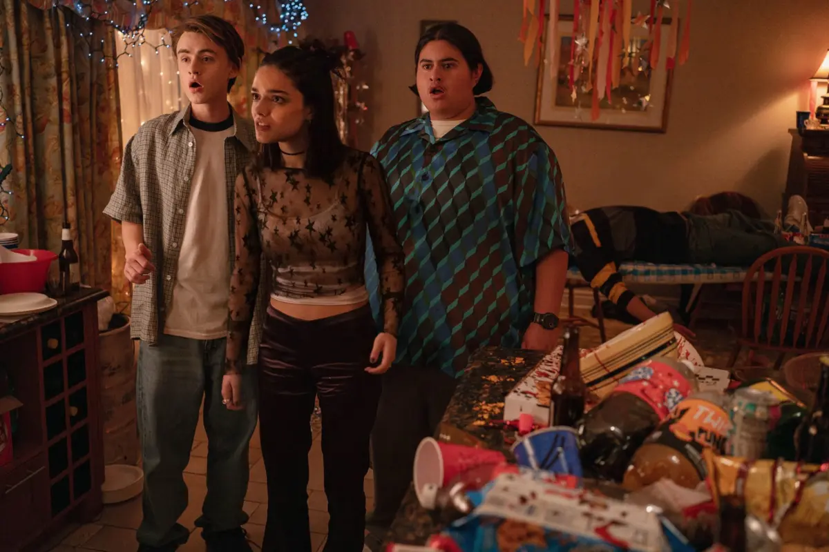 The Millennial Bug’s Nostalgic Return: Analyzing A24’s "Y2K" and the Cultural Obsession with the Turn of the Millennium