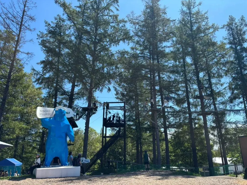 The Niseko Paradox: Inside Japan’s Billion-Dollar Alpine Bubble, Where Convenience Stores Sell Half-Million-Yen Masterpieces