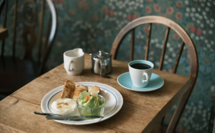 The Ultimate Gaienmae Cafe Guide: Architectural Elegance, Wellness Culture, and Tokyo’s Premier Coffee Destinations