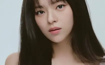 A New Era of Elegance: TWICE’s Jeongyeon Stuns Fans with Dashing New Profile Photos Following VARO Entertainment Transition