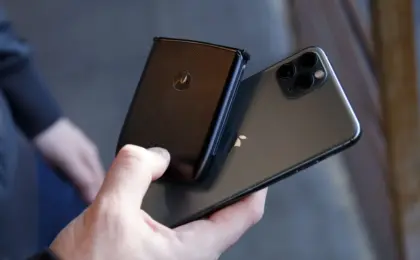 Apple at a Crossroads: The Anticipated Debut of the Foldable "iPhone Ultra," Camera-Equipped AirPods, and a New Era Under John Ternus