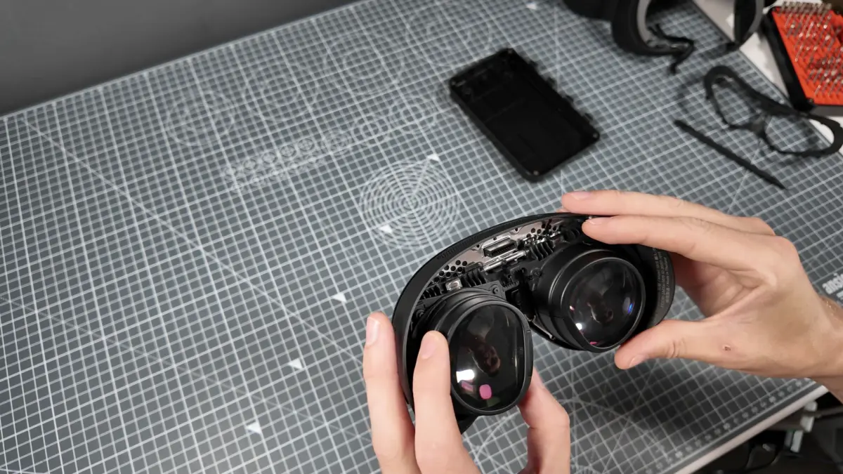Dissecting the Valve Steam Frame: A Masterclass in VR Repairability or a Recipe for Disaster?
