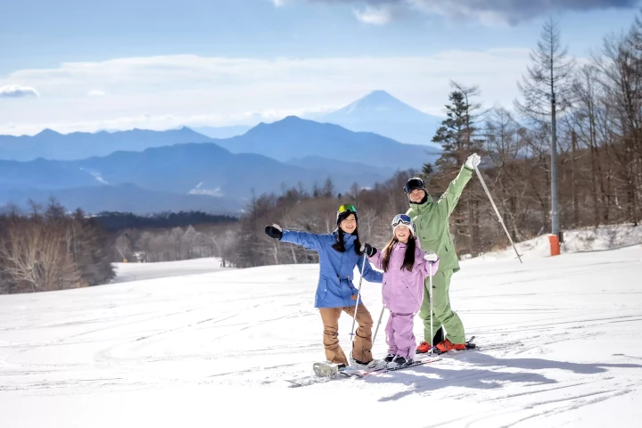 Escape to the Peaks: Your Definitive Guide to Beginner-Friendly Winter Adventures in Hokuto City, Yamanashi
