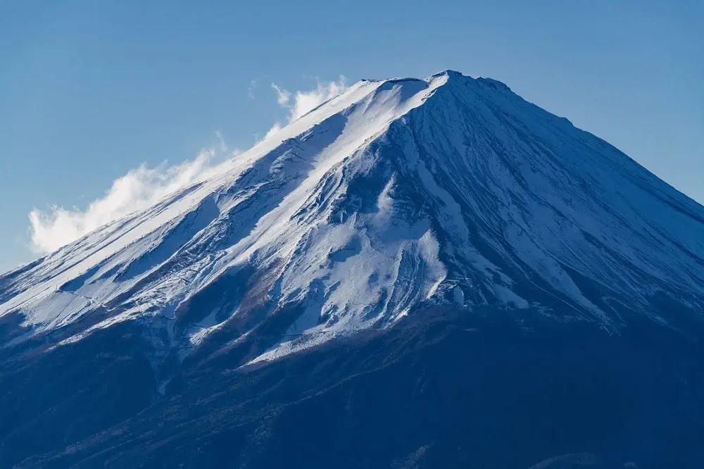 Scaling the Risk: Shizuoka Officials Consider Sweeping New Penalties for Off-Season Mt. Fuji Climbers