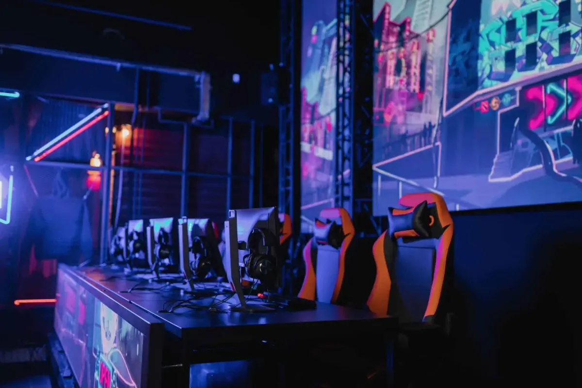 Team Vitality Breaks Drought with Revenge Victory Over Aurora at StarSeries Fall CS2 Championship