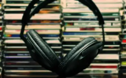 The CD Is Having a Moment: Inside the Unexpected Resurgence of Physical Music in the Streaming Era