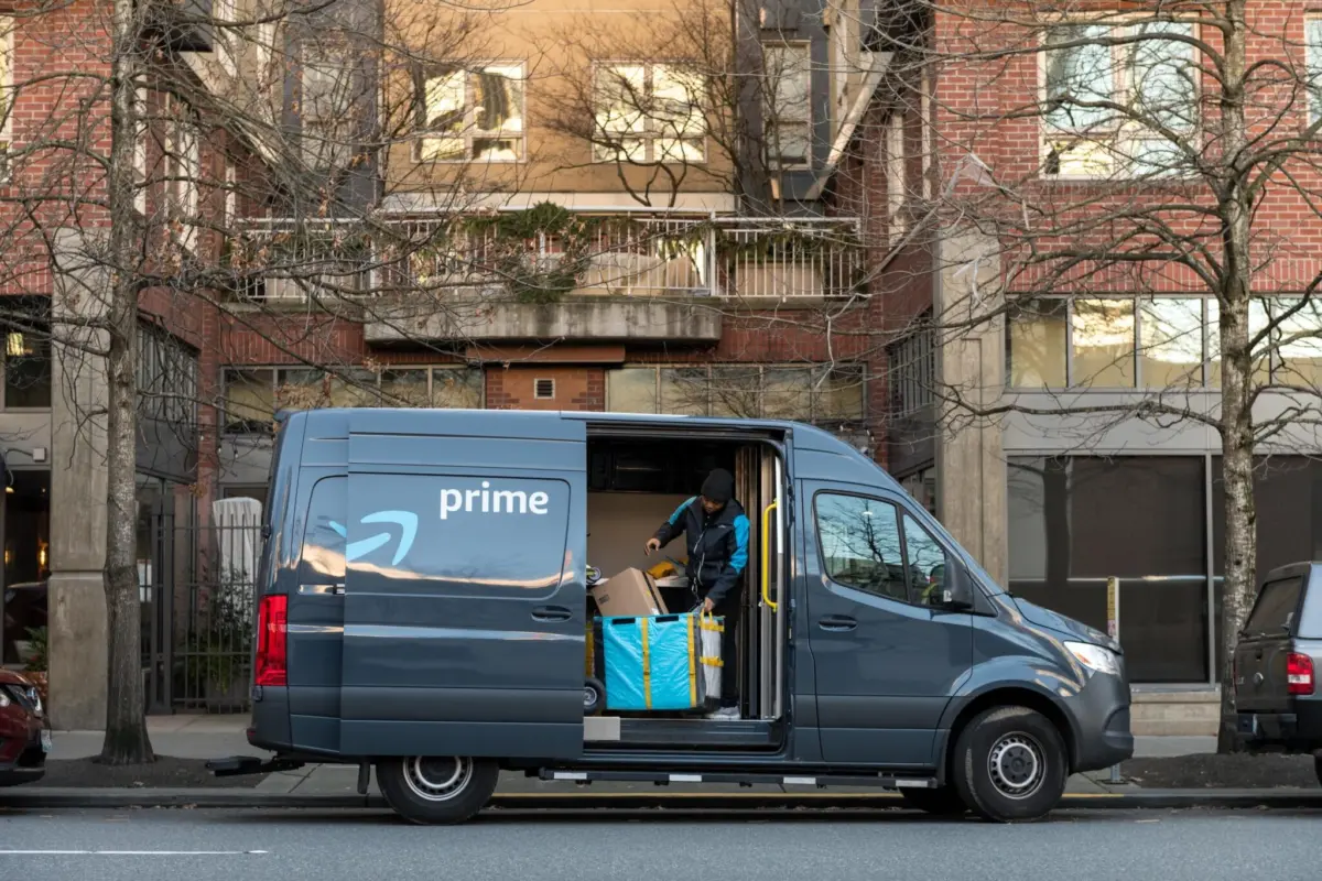 The Decarbonization Dilemma: Amazon Admits It Lacks a Definitive Roadmap to Net-Zero by 2040
