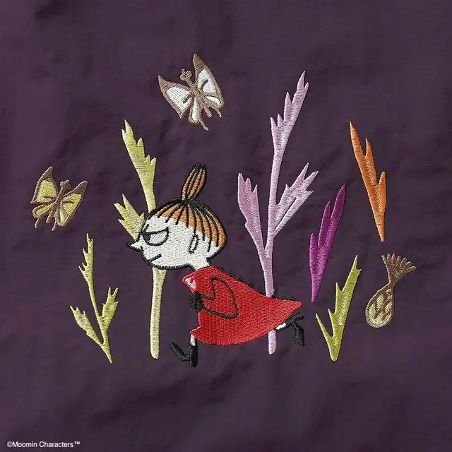 Woven Whimsy: T2O Unveils Exquisite New "Moomin" Jacquard Bag Collection Featuring "The Ancestor" and "Little My"