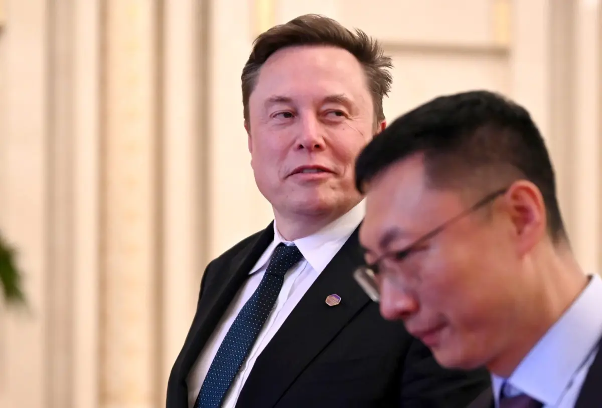 High-Stakes Clash in New Delhi: Elon Musk’s Escalating War of Words With Mukesh Ambani Over Starlink’s Stalled India Launch