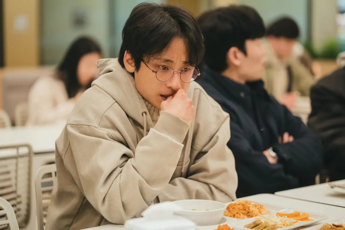 Navigating the Emotional Labyrinth: An In-Depth Look at ENA’s Hit Romance Drama "Between Steps"
