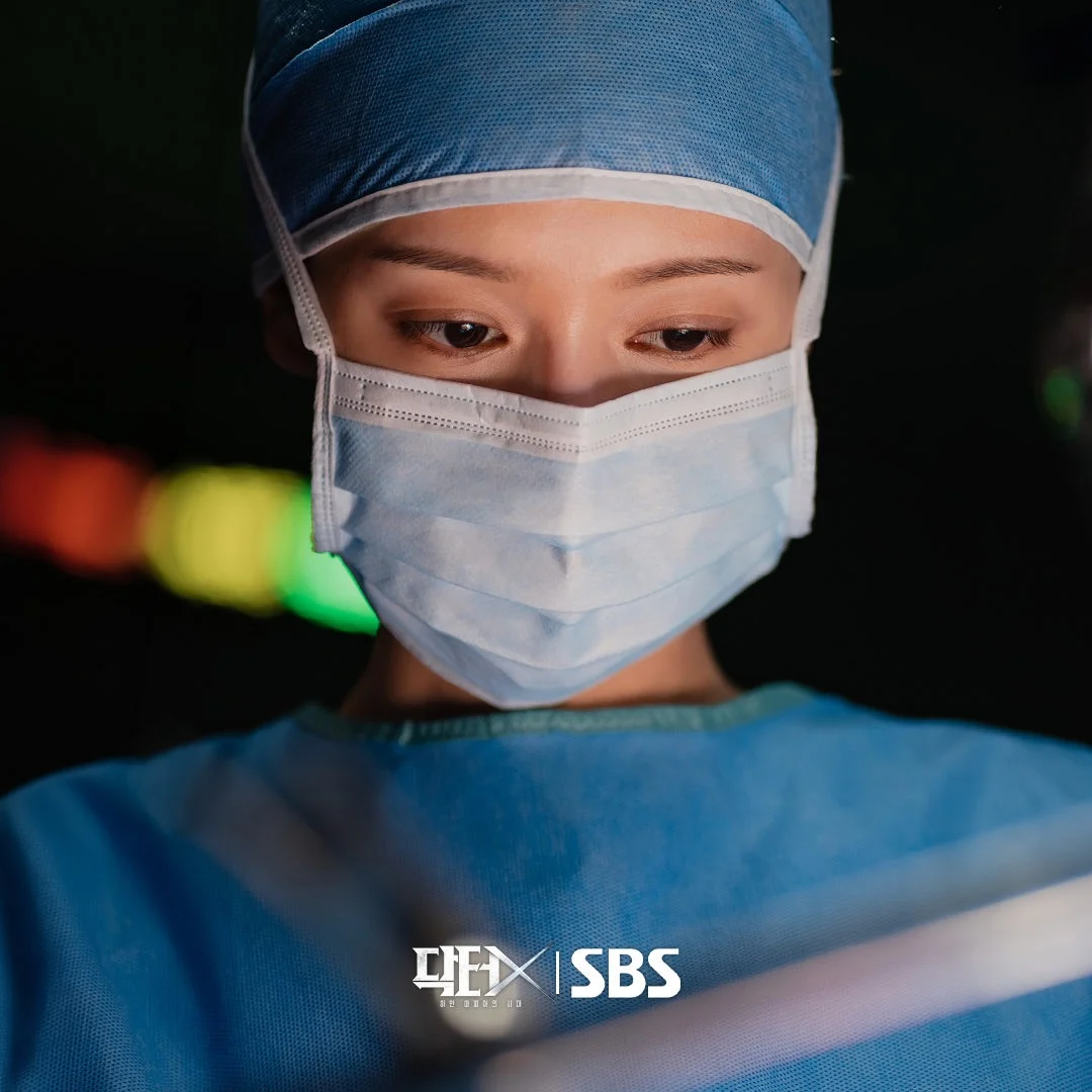 SBS’s High-Stakes Medical Noir “Doctor X” Unveils Gritty Character Stills Ahead of October Premiere