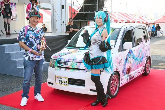 Subculture on Wheels: Inside Tokyo’s Landmark 10th Odaiba Itasha Tengoku Exhibition