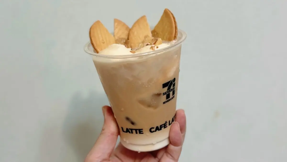 The Convenience Store Revolution: How a Viral 7-Eleven Japan Coffee Hack is Transforming the Country’s Café Culture