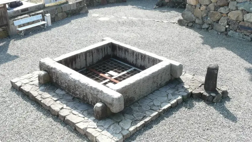 Unlocking Northern Kyoto’s Feudal Legacy: A Definitive Guide to Fukuchiyama Castle, Its History, and Surrounding Cultural Hubs