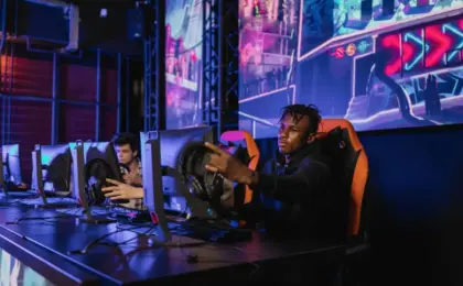 Yellow Submarine Masterclass: Dominant 2-0 Victory Over Power Rangers Secures Upper Bracket Supremacy in DreamLeague Season 30